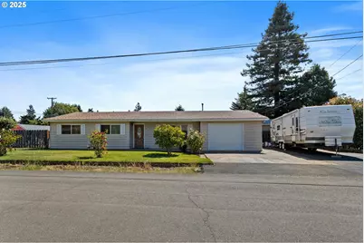 231 NE Chestnut Ave, Myrtle Creek, OR 97457 - Photo 35