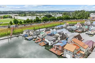18989 NE Marine Dr, Portland, OR 97230 - Photo 41