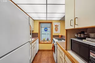 18989 NE Marine Dr, Portland, OR 97230 - Photo 15