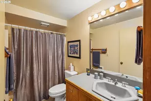 18989 NE Marine Dr, Portland, OR 97230 - Photo 17