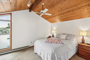 18989 NE Marine Dr, Portland, OR 97230 - Photo 21