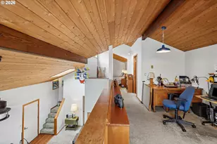 18989 NE Marine Dr, Portland, OR 97230 - Photo 27