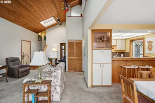 18989 NE Marine Dr, Portland, OR 97230 - Photo 5