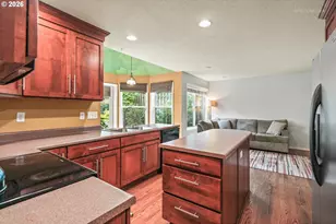 9606 SW 54th Ave, Portland, OR 97219 - Photo 13