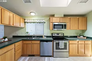 145 River Rd, Junction City, OR 97448 - Photo 11