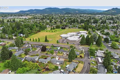1082 Dondea St, Springfield, OR 97478 - Photo 33