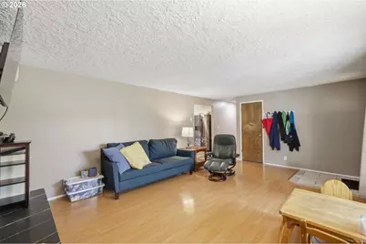 1082 Dondea St, Springfield, OR 97478 - Photo 7