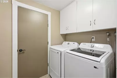 1082 Dondea St, Springfield, OR 97478 - Photo 23