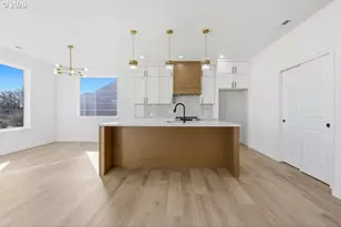 1778 NE 9th Pl, Hermiston, OR 97838 - Photo 9