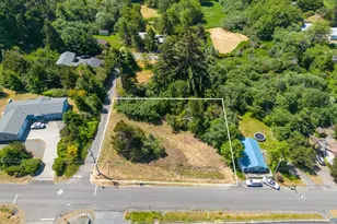 770 3rd St SE, Bandon, OR 97411 - Photo 1