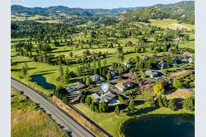 245 Fairway Village Ln, Roseburg, OR 97471 - Photo 47