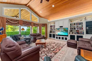 245 Fairway Village Ln, Roseburg, OR 97471 - Photo 11