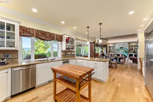 245 Fairway Village Ln, Roseburg, OR 97471 - Photo 21