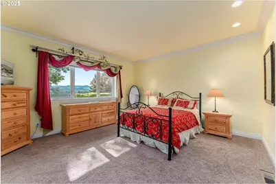 245 Fairway Village Ln, Roseburg, OR 97471 - Photo 29