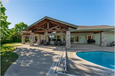 245 Fairway Village Ln, Roseburg, OR 97471 - Photo 39