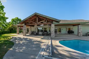 245 Fairway Village Ln, Roseburg, OR 97471 - Photo 39