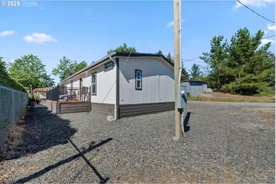 63932 Dallaire Dr, Coos Bay, OR 97420 - Photo 23