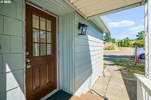 1103 N Springbrook Rd, Newberg, OR 97132 - Photo 3
