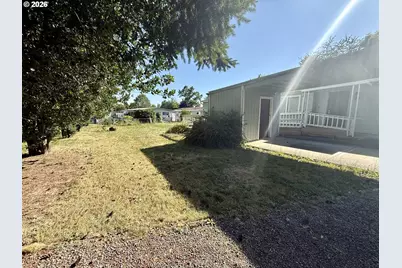1103 N Springbrook Rd, Newberg, OR 97132 - Photo 5