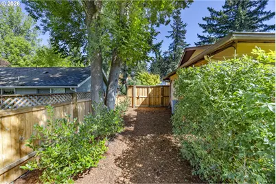 2258 Brittany St, Eugene, OR 97405 - Photo 35