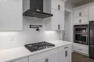 15213 S E Towers Ter, Milwaukie, OR 97267 - Photo 11