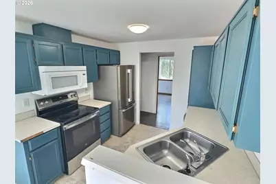 920 SW Bales Ave, Willamina, OR 97396 - Photo 5