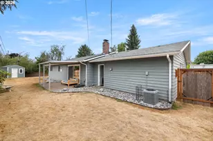 15215 NE Schuyler Ct, Portland, OR 97230 - Photo 25