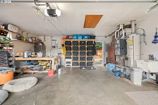 15215 NE Schuyler Ct, Portland, OR 97230 - Photo 23