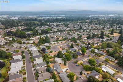 15215 NE Schuyler Ct, Portland, OR 97230 - Photo 39