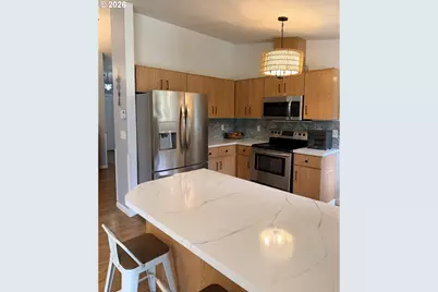 16976 Whittier Dr, Bend, OR 97707 - Photo 11