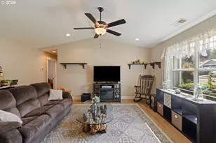 700 SE Tokay St, Winston, OR 97496 - Photo 7