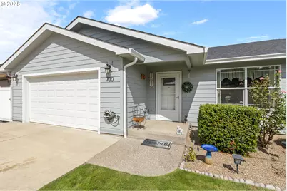 700 SE Tokay St, Winston, OR 97496 - Photo 1