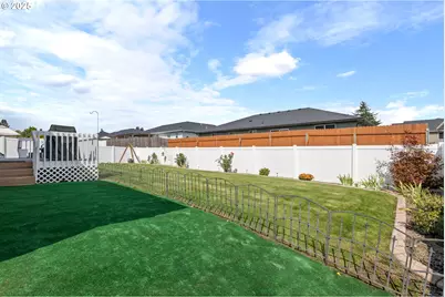 700 SE Tokay St, Winston, OR 97496 - Photo 33