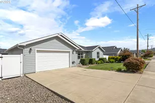 700 SE Tokay St, Winston, OR 97496 - Photo 41