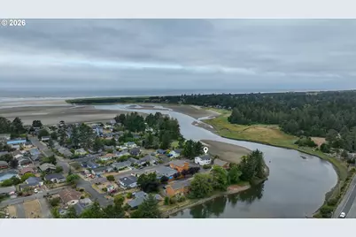2549 Queen St, Seaside, OR 97138 - Photo 37