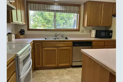 2022 40th St, Florence, OR 97439 - Photo 11