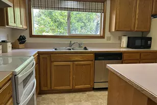 2022 40th St, Florence, OR 97439 - Photo 11
