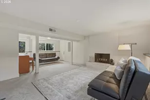 10050 NW Brady Ln, Portland, OR 97229 - Photo 17