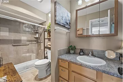 12160 SW Royal Ct #D, King City, OR 97224 - Photo 19