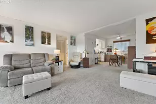 12160 SW Royal Ct, King City, OR 97224 - Photo 9