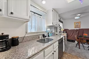 12160 SW Royal Ct, King City, OR 97224 - Photo 19