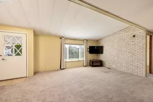 2901 E 2nd St, Newberg, OR 97132 - Photo 9