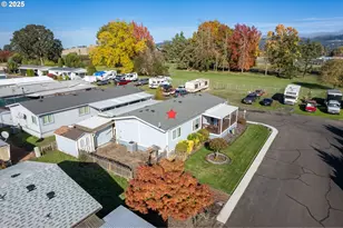 2901 E 2nd St, Newberg, OR 97132 - Photo 35