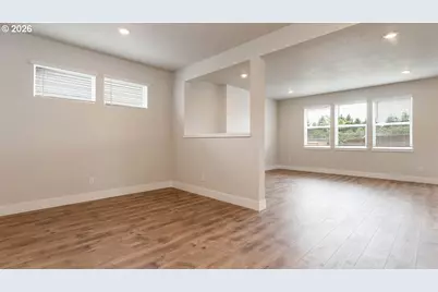 2212 Veneta Ave S, Salem, OR 97306 - Photo 5