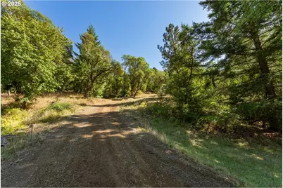 1245 Sunshine Rd, Roseburg, OR 97470 - Photo 5