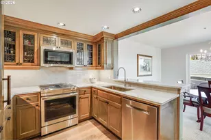 305 S Montgomery St, Portland, OR 97201 - Photo 13