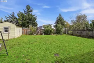 955 S 44th St, Springfield, OR 97478 - Photo 39