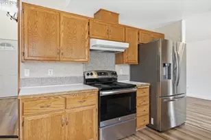 955 S 44th St, Springfield, OR 97478 - Photo 19