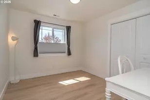 1944 NE Sunset Loop Dr, Roseburg, OR 97470 - Photo 15