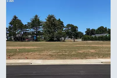 Shearwater Cir #5, Bandon, OR 97411 - Photo 1